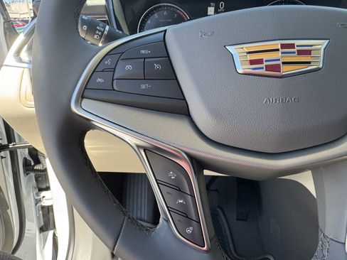 New 2025 Cadillac XT5 Premium Luxury image 30