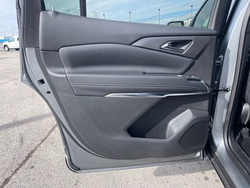 Used 2025 Chevrolet Traverse LT w/ LPO, Floor Liner Package image 20