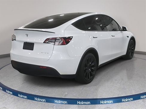 Used 2023 Tesla Model Y Long Range image 6