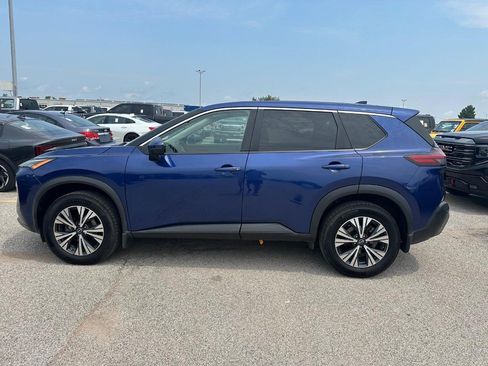Used 2022 Nissan Rogue SV AWD/4WD image 6