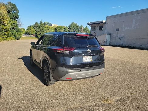 Used 2023 Nissan Rogue S AWD/4WD image 19