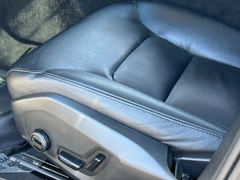 Used 2024 Volvo S60 B5 Core image 31