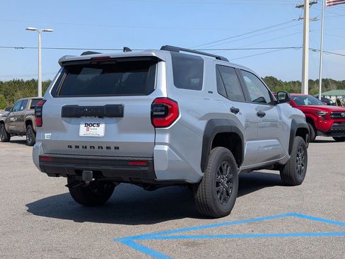 New 2026 Toyota 4Runner SR5 image 5