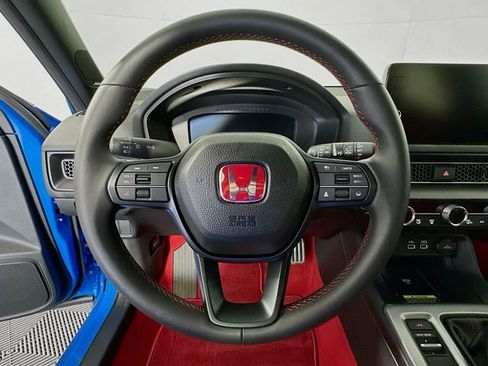 Used 2025 Honda Civic Type R image 13
