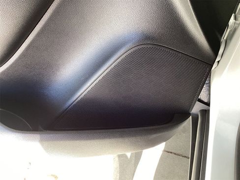 Certified 2022 Chevrolet Trax LS w/ Tint and Cruise Package image 23