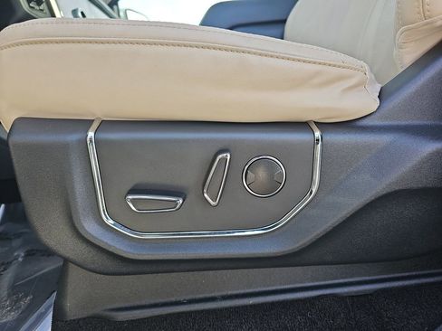 Used 2023 Ford Expedition Max Platinum image 26