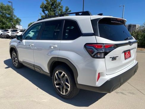 New 2026 Subaru Forester Premium AWD/4WD image 3