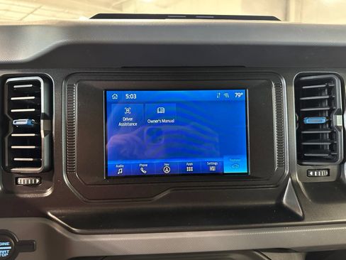 Used 2021 Ford Bronco Black Diamond AWD/4WD image 31