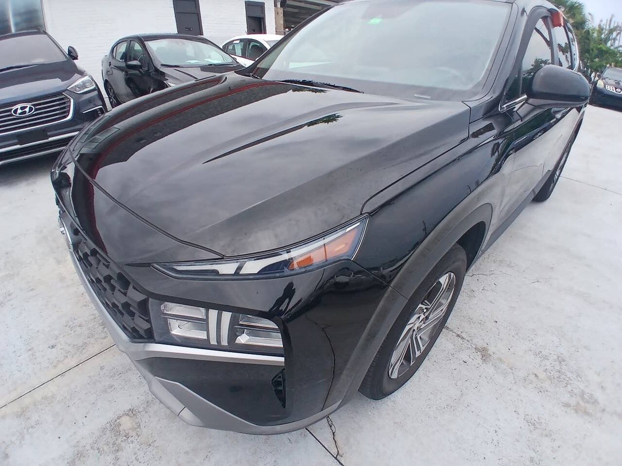 Used 2022 Hyundai Santa Fe SE w/ Cargo Package FWD image 3