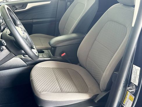 Certified 2022 Ford Escape SE w/ SE Sport Appearance Package FWD image 22