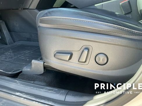 Used 2022 Hyundai Santa Fe SEL w/ Convenience + Premium Package image 22