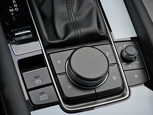 New 2026 MAZDA MAZDA3 2.5 Turbo Sedan w/Premium Plus image 19