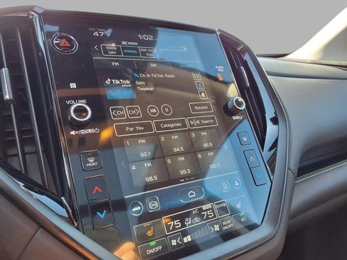 Used 2024 Subaru Ascent Onyx Edition image 5