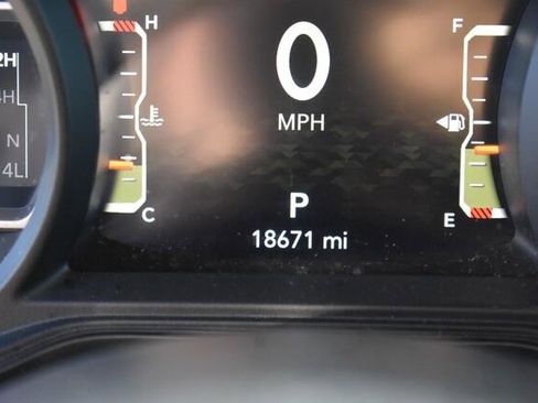 Used 2026 Jeep Wrangler Unlimited Rubicon AWD/4WD image 30
