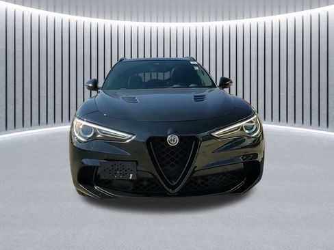 Used 2023 Alfa Romeo Stelvio Quadrifoglio image 20
