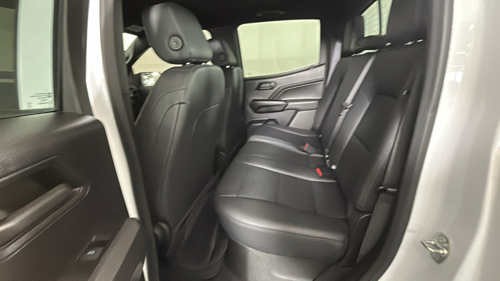 Used 2024 Chevrolet Colorado Trail Boss w/ Advanced Trailering Package AWD/4WD image 32