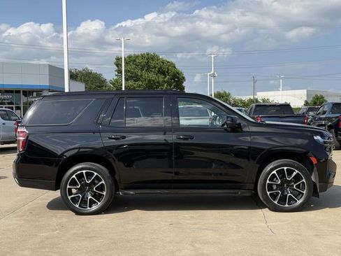 Used 2024 Chevrolet Tahoe RST w/ Luxury Package AWD/4WD image 3