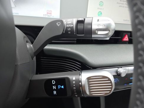 Used 2023 Hyundai Ioniq 5 Limited image 13