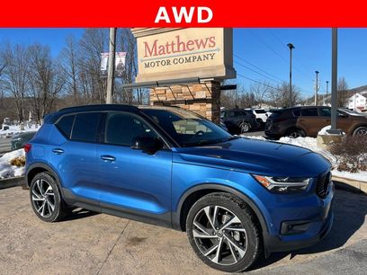 Used 2019 Volvo XC40 T5 R-Design