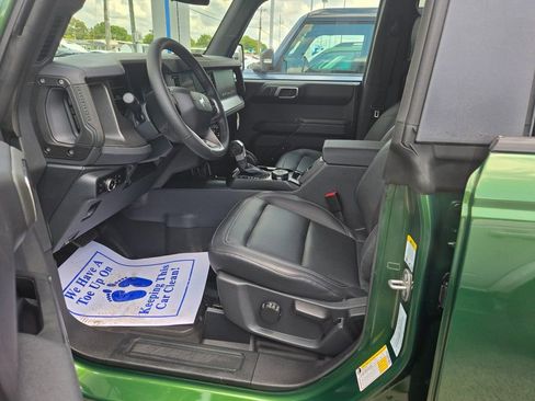 New 2025 Ford Bronco Badlands image 7