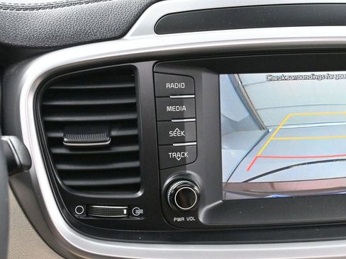 Used 2020 Kia Sorento EX FWD image 21