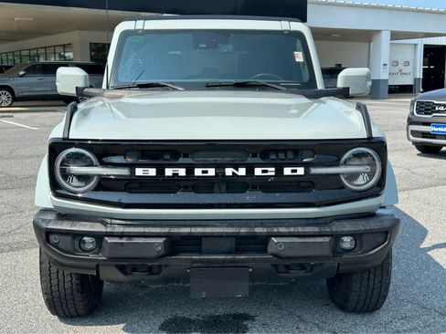 Used 2021 Ford Bronco Outer Banks AWD/4WD image 2