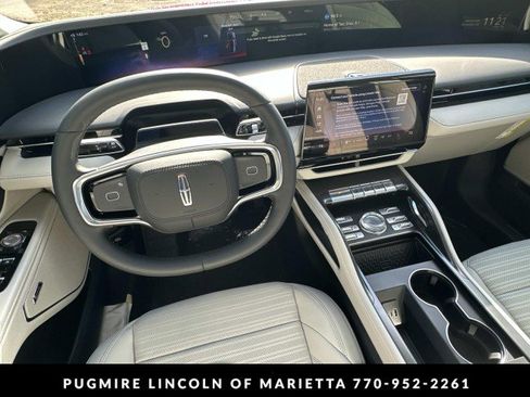 New 2026 Lincoln Nautilus Reserve image 27