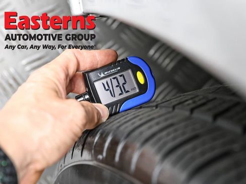 Used 2020 Chrysler 300 S image 29