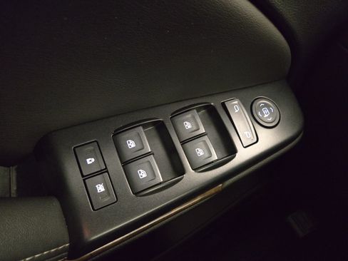 Used 2020 Chevrolet Tahoe LS w/ Enhanced Driver Alert Package AWD/4WD image 28