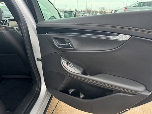 Used 2016 Chevrolet Impala LTZ image 11