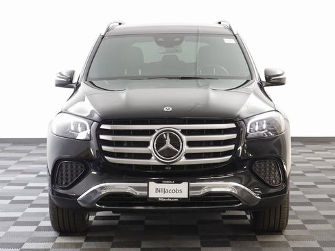 Used 2025 Mercedes-Benz GLS 450 4MATIC image 26