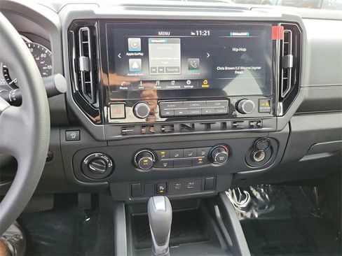 New 2026 Nissan Frontier SV w/ Tow Package image 9