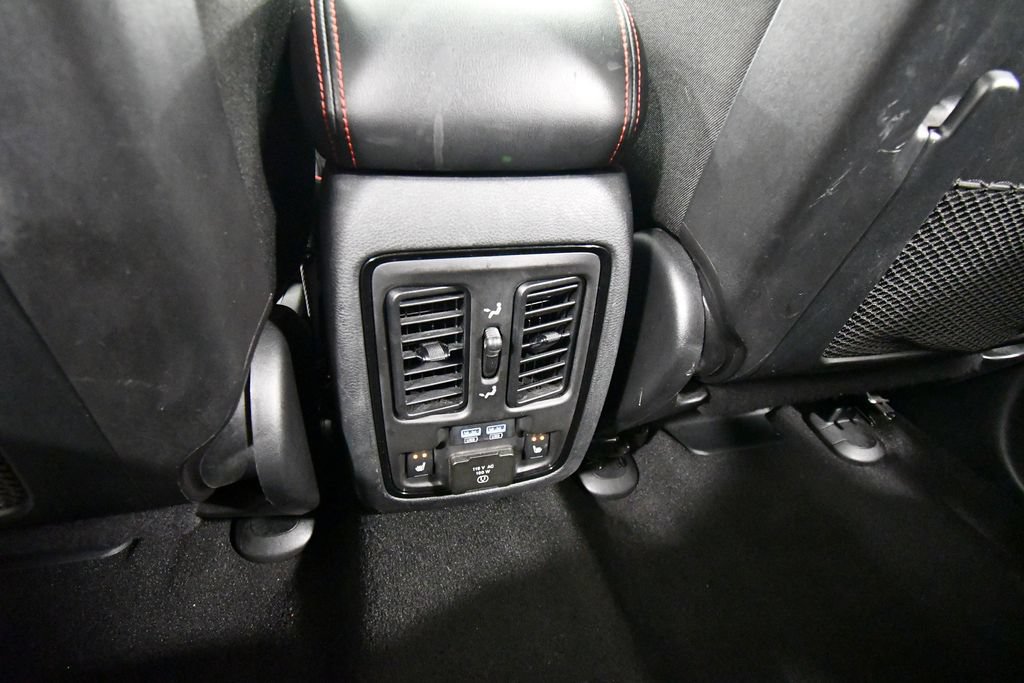 Used 2025 Dodge Durango GT AWD/4WD image 17
