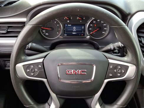 Used 2022 GMC Acadia SLE w/ Driver Convenience Package image 17