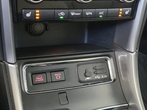 Used 2022 Subaru Ascent Limited AWD/4WD image 23