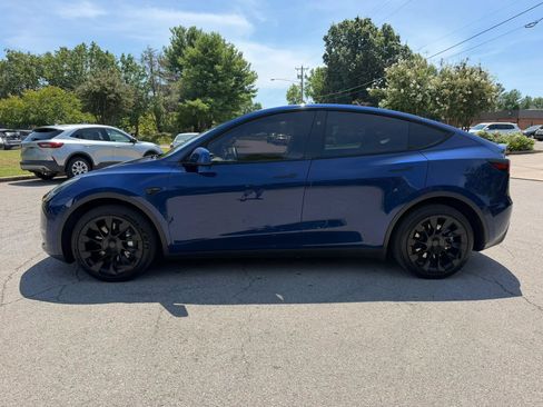 Used 2023 Tesla Model Y Long Range AWD/4WD image 7