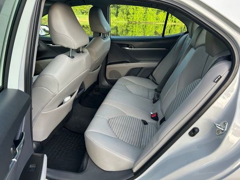 Used 2024 Toyota Camry SE FWD image 14