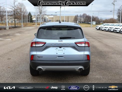 Used 2022 Ford Escape SE image 6