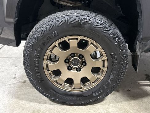 Used 2024 Toyota Tacoma 4x4 Double Cab Hybrid image 25