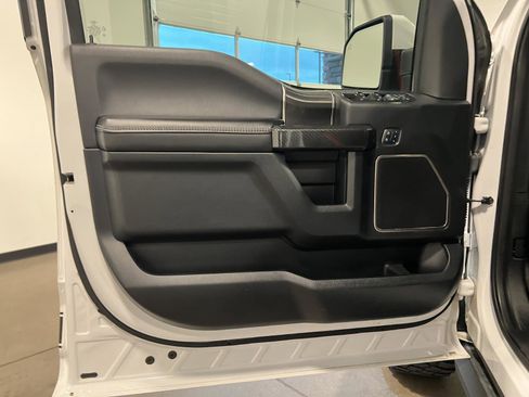 Used 2019 Ford F150 Raptor w/ Equipment Group 802A Luxury AWD/4WD image 28