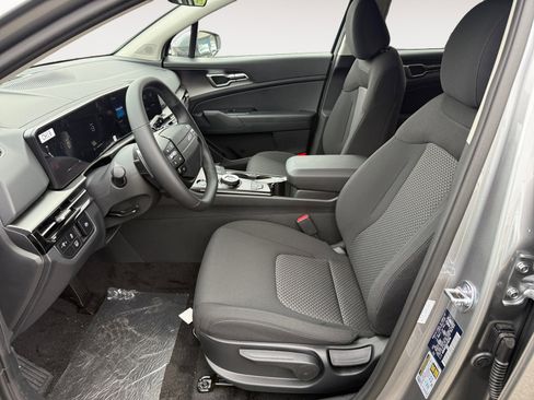New 2026 Kia Sportage LX image 10