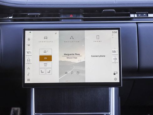 New 2026 Land Rover Range Rover SE image 13