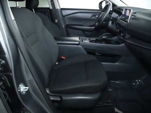 Used 2024 Nissan Rogue S image 34