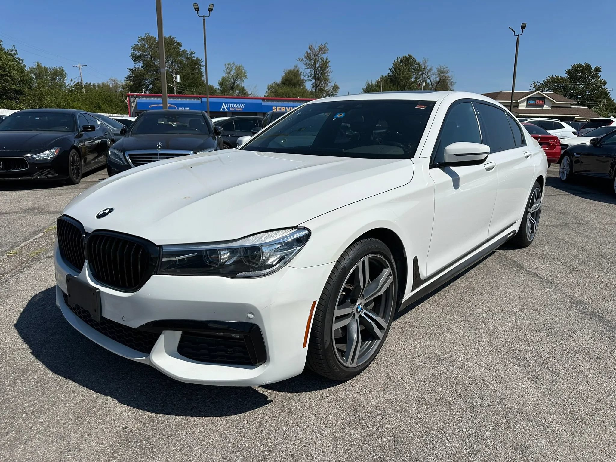 Used 2019 BMW 740i w/ M Sport Package RWD image 29