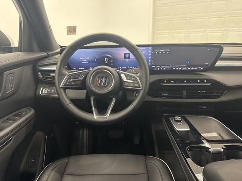 Used 2025 Buick Enclave Preferred image 22