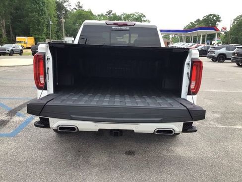Used 2025 GMC Sierra 1500 Denali Ultimate AWD/4WD image 5