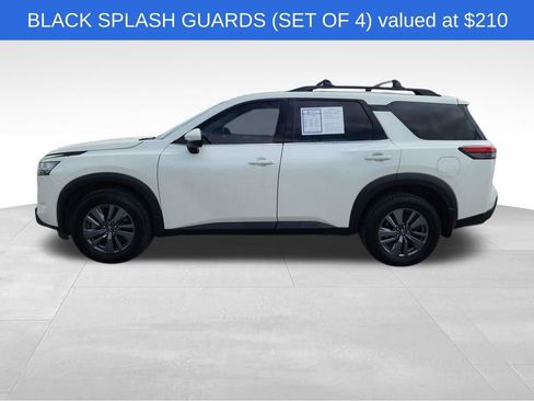 Used 2022 Nissan Pathfinder SV image 5