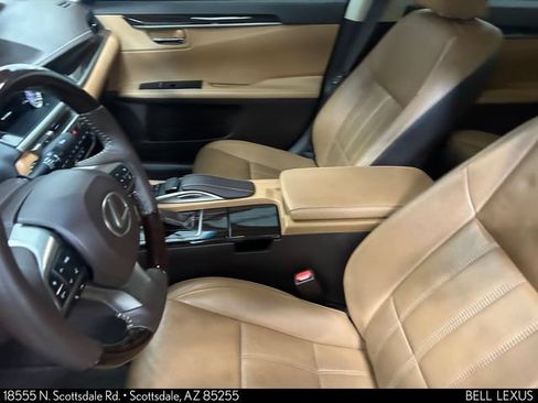 Used 2017 Lexus ES 350 w/ Luxury Package FWD image 19