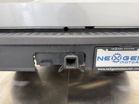 Used 2024 Ford Maverick Tremor w/ Tremor Off-Road Package image 48