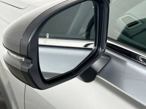 Used 2025 Honda CR-V Sport image 32